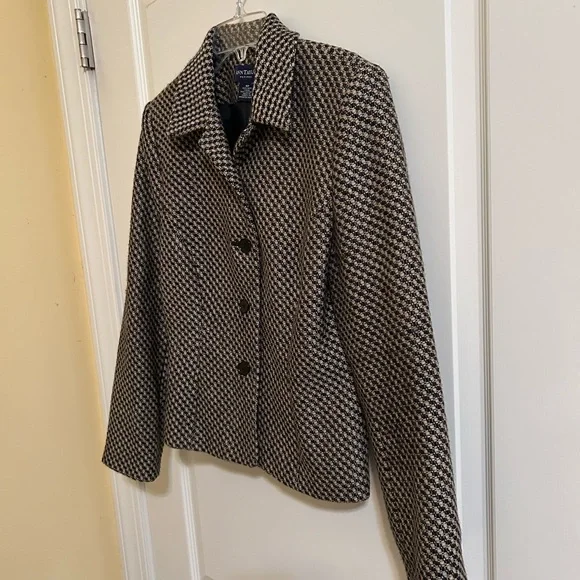 Ann Taylor business blazer 🖤 - Picture 2 of 6